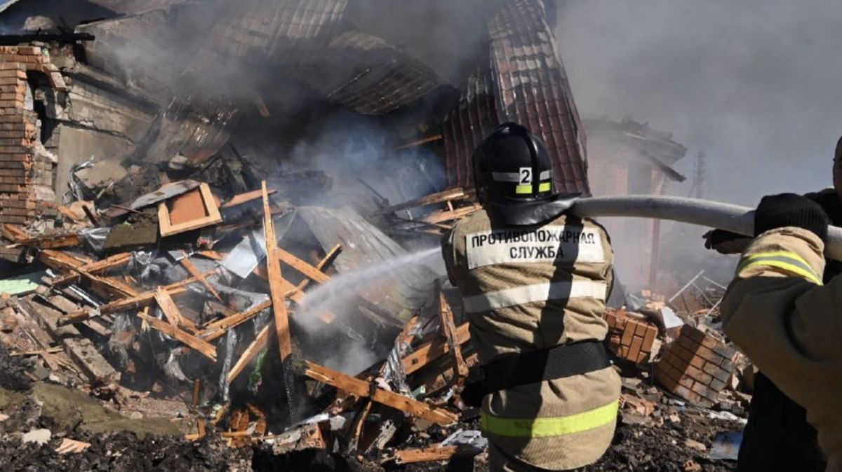Během bombardování Ukrajiny shodilo ruské letadlo střelu na svůj Bělgorod